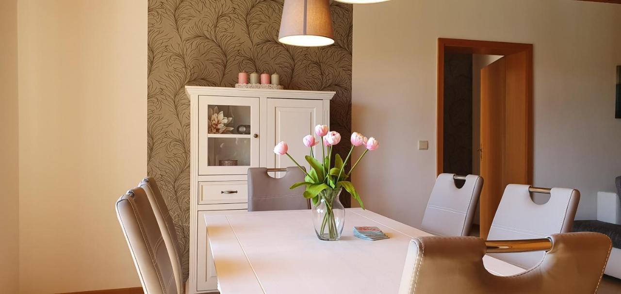 Moderne Ferienwohnung Mit Eigenem Garten Und Traumhaften Blick Wilhelmsthal Luaran gambar